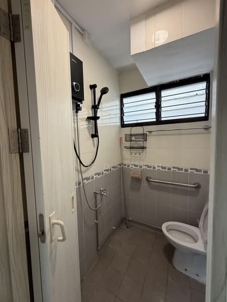96 Geylang Bahru, 96 Geylang Bahru, Studio, 350 sqft, HDB Flat For Rent, by Hugo Sim, 500233313 - Bathroom - PropertyGuru.com.sg