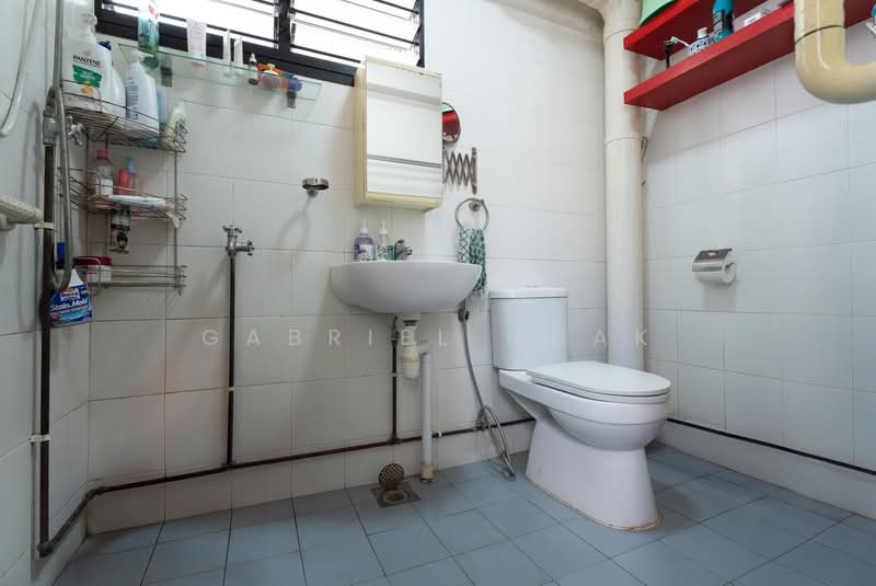 182 Bishan Street 13, 182 Bishan Street 13, 3 Bedrooms, 1,109 sqft, HDB Flat For Sale, by Gabriel Quak, 500233315 - Bathroom - PropertyGuru.com.sg