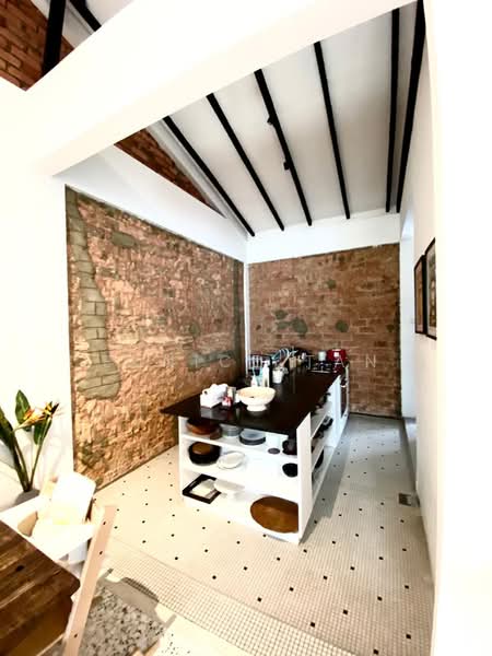 The lofty apartment on Bristol road, , 2 Bedrooms, 1,259 sqft, Walk-up Apartment For Rent, by Eunice Tan, 500233318 - PropertyGuru.com.sg