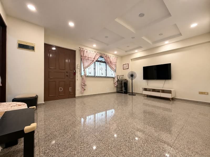 183D Rivervale Crescent, 183D Rivervale Crescent, 3 Bedrooms, 915 sqft, HDB Flat For Sale, by Dennis Lim, 500233323 - Living Room - PropertyGuru.com.sg