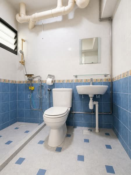 183D Rivervale Crescent, 183D Rivervale Crescent, 3 Bedrooms, 915 sqft, HDB Flat For Sale, by Dennis Lim, 500233323 - Bathroom - PropertyGuru.com.sg