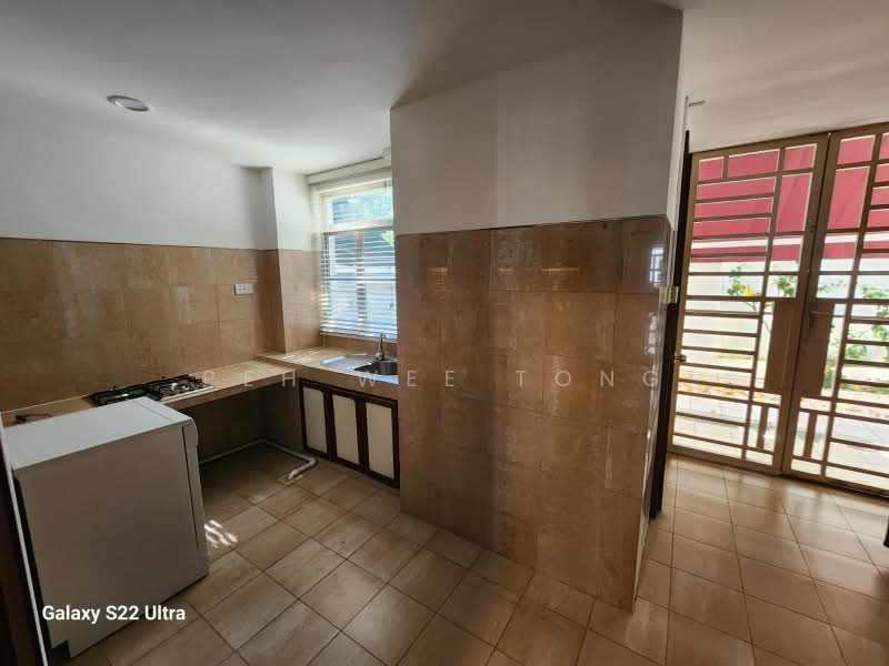 Greenwood Crescent, Tanglin / Holland / Bukit Timah, 5 Bedrooms, 4,661 sqft, Semi-Detached House For Rent, by Peh Wee Tong, 500233331 - Kitchen - PropertyGuru.com.sg