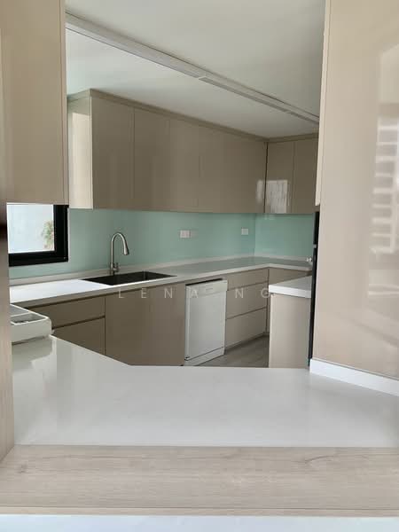 Elizabeth Heights, 57 Cairnhill Road, 4 Bedrooms, 2,574 sqft, Condominium For Sale, by Lena Ng, 500233337 - Kitchen - PropertyGuru.com.sg