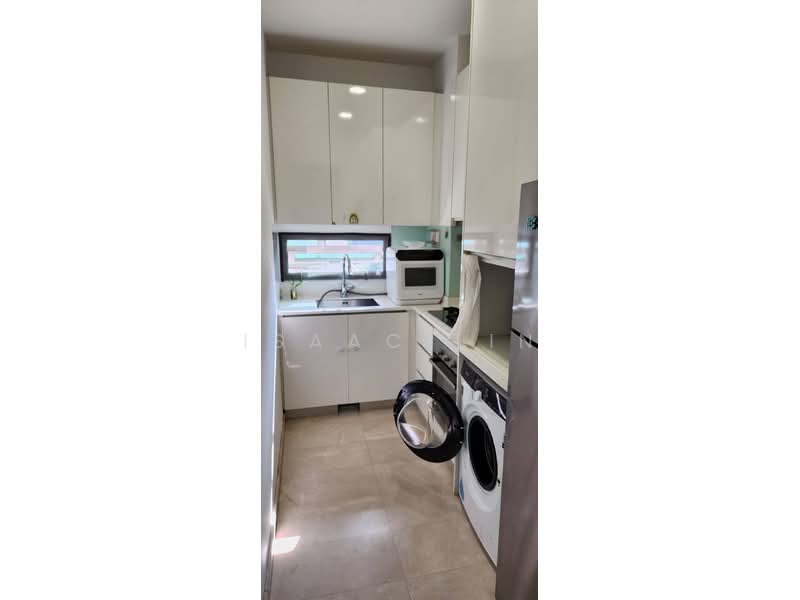 Kingsford Hillview Peak, 105 Hillview Rise, 2 Bedrooms, 786 sqft, Condominium For Rent, by Isaac Lin, 500233346 - Kitchen - PropertyGuru.com.sg