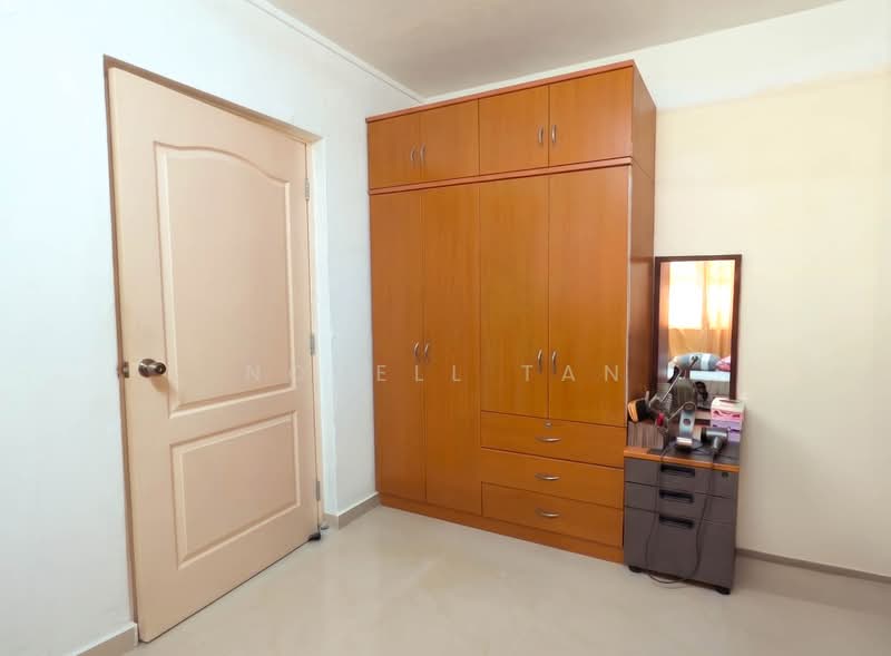 207 Bukit Batok Street 21, 207 Bukit Batok Street 21, 2 Bedrooms, 785 sqft, HDB Flat For Rent, by Novell Tan, 500233350 - Bedroom - PropertyGuru.com.sg