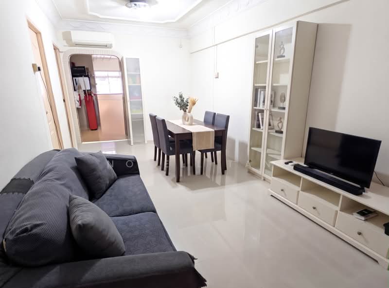 207 Bukit Batok Street 21, 207 Bukit Batok Street 21, 2 Bedrooms, 785 sqft, HDB Flat For Rent, by Novell Tan, 500233350 - Living Room - PropertyGuru.com.sg