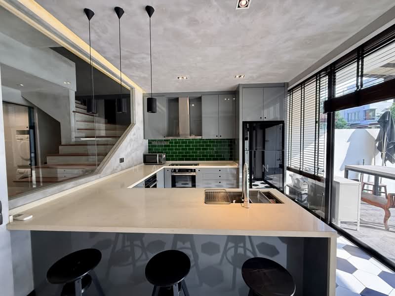 340 Onan Road, Onan Road, 3 Bedrooms, 1,580 sqft, Terraced House For Rent, by Shawn Tan, 500233353 - Kitchen - PropertyGuru.com.sg
