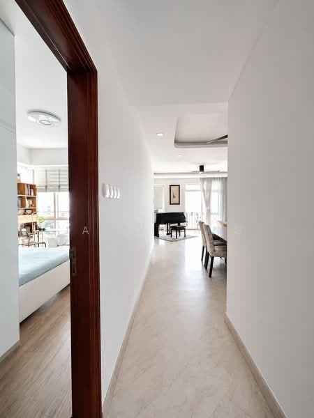 Parc Palais, 57 Hume Avenue, 4 Bedrooms, 1,582 sqft, Condominium For Sale, by Jaslyn Ang, 500233356 - Corridor - PropertyGuru.com.sg