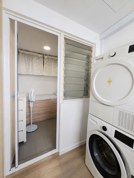 Parc Palais, 57 Hume Avenue, 4 Bedrooms, 1,582 sqft, Condominium For Sale, by Jaslyn Ang, 500233356 - Yard/ Utility room - PropertyGuru.com.sg