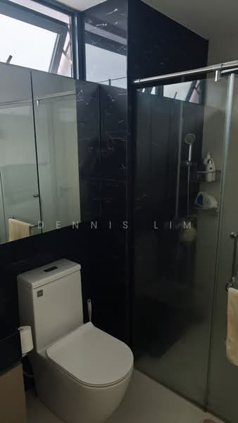 Esparina Residences, 125 Compassvale Bow, 3 Bedrooms, 1,001 sqft, Condominium For Sale, by Dennis Lim, 500233363 - Bathroom - PropertyGuru.com.sg