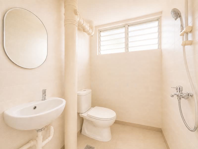 706 Yishun Avenue 5, 706 Yishun Avenue 5, 2 Bedrooms, 732 sqft, HDB Flat For Sale, by Esther Cai, 500233382 - Bathroom - PropertyGuru.com.sg