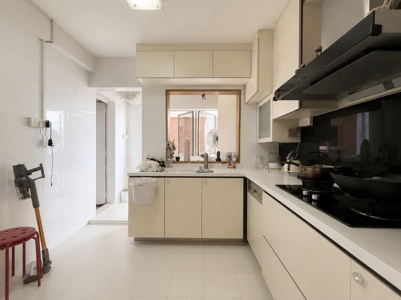 131 Clarence Lane, 131 Clarence Lane, 4 Bedrooms, 1,302 sqft, HDB Flat For Sale, by Wesley Yuen, 500233399 - Kitchen - PropertyGuru.com.sg