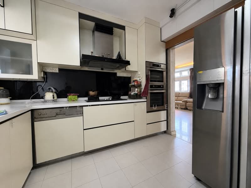 131 Clarence Lane, 131 Clarence Lane, 4 Bedrooms, 1,302 sqft, HDB Flat For Sale, by Wesley Yuen, 500233399 - Kitchen - PropertyGuru.com.sg