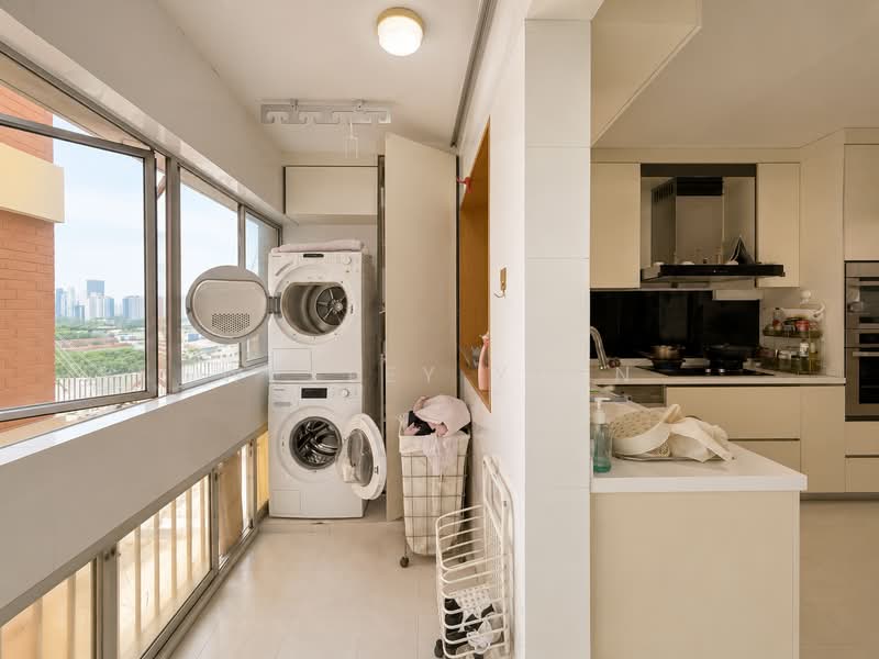 131 Clarence Lane, 131 Clarence Lane, 4 Bedrooms, 1,302 sqft, HDB Flat For Sale, by Wesley Yuen, 500233399 - Balcony - PropertyGuru.com.sg