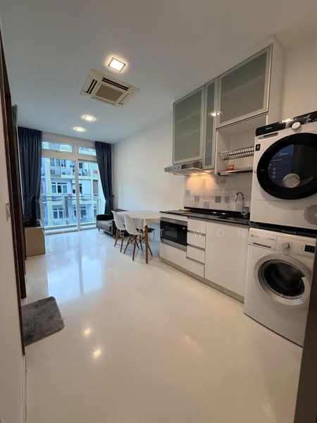 Parc Rosewood, 93 Rosewood Drive, 1 Bedroom, 431 sqft, Condominium For Sale, by Vincent Wong, 500233403 - Kitchen - PropertyGuru.com.sg