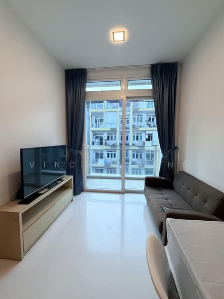 Parc Rosewood, 93 Rosewood Drive, 1 Bedroom, 431 sqft, Condominium For Sale, by Vincent Wong, 500233403 - Living Room - PropertyGuru.com.sg