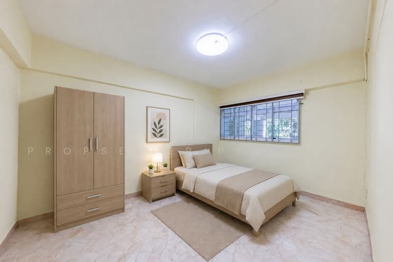 276 Tampines Street 22, 276 Tampines Street 22, 2 Bedrooms, 797 sqft, HDB Flat For Sale, by Elaine Wong, 500233414 - Bedroom - PropertyGuru.com.sg