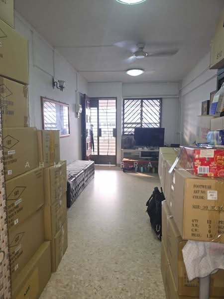 335 Clementi Avenue 2, 335 Clementi Avenue 2, 2 Bedrooms, 720 sqft, HDB Flat For Sale, by Ahmad Ibrahim, 500233418 - Entrance - PropertyGuru.com.sg