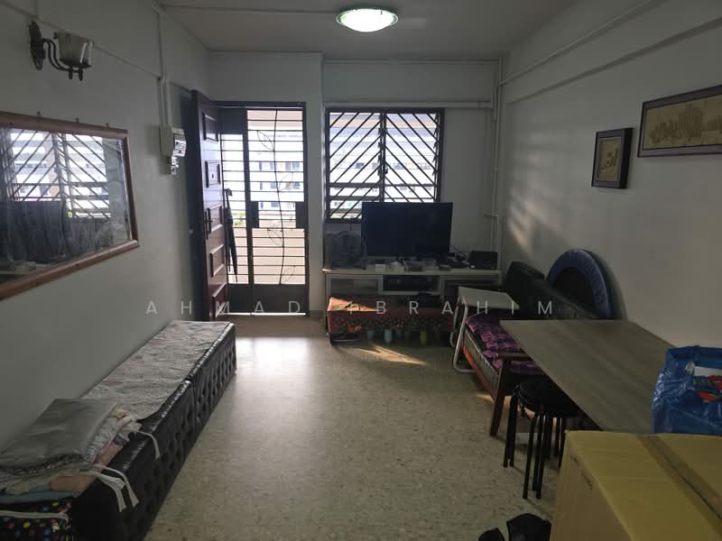 335 Clementi Avenue 2, 335 Clementi Avenue 2, 2 Bedrooms, 720 sqft, HDB Flat For Sale, by Ahmad Ibrahim, 500233418 - Living Room - PropertyGuru.com.sg