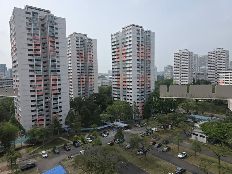 335 Clementi Avenue 2, 335 Clementi Avenue 2, 2 Bedrooms, 720 sqft, HDB Flat For Sale, by Ahmad Ibrahim, 500233418 - Exterior - PropertyGuru.com.sg
