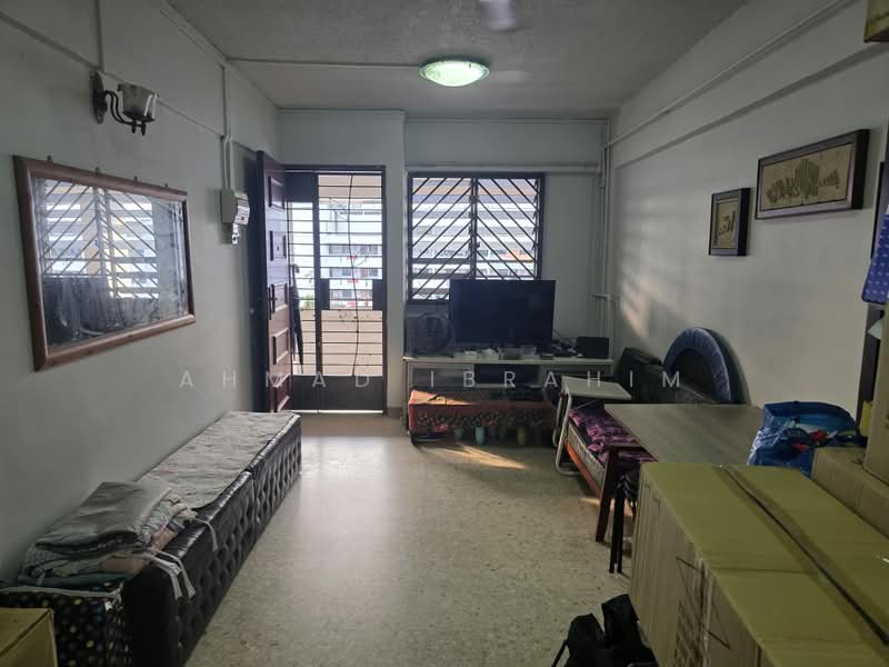 335 Clementi Avenue 2, 335 Clementi Avenue 2, 2 Bedrooms, 720 sqft, HDB Flat For Sale, by Ahmad Ibrahim, 500233418 - Living Room - PropertyGuru.com.sg