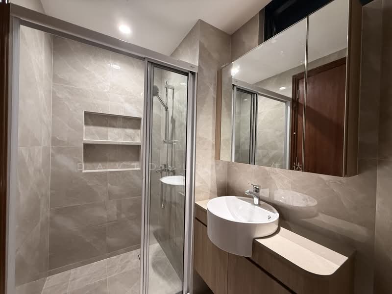Glendale Park, 21 Hillview Avenue, 3 Bedrooms, 1,389 sqft, Condominium For Rent, by David Lim 林伟达, 500233421 - Bathroom - PropertyGuru.com.sg