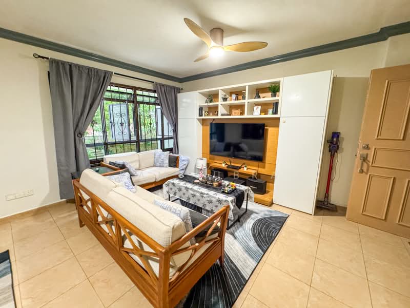 981D Buangkok Crescent, 981D Buangkok Crescent, 3 Bedrooms, 969 sqft, HDB Flat For Sale, by Ram Subra, 500233429 - Living Room - PropertyGuru.com.sg