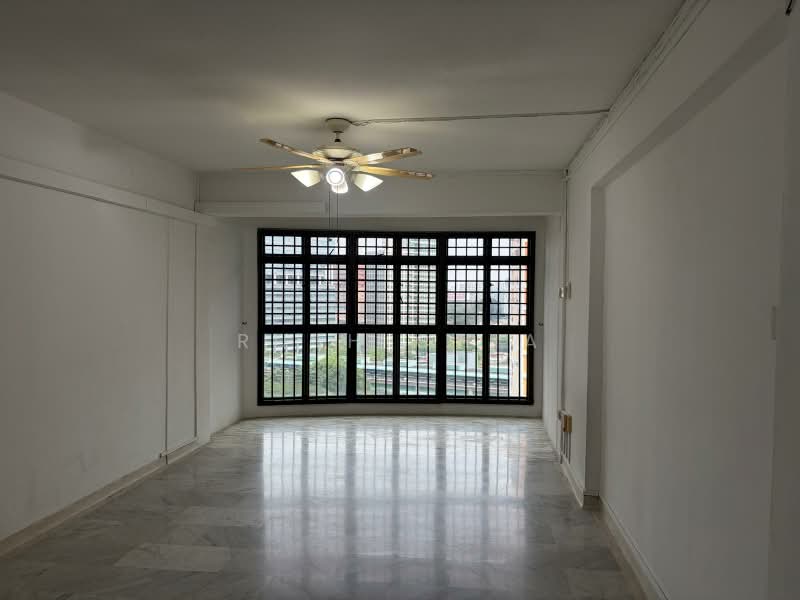 13 Ghim Moh Road, 13 Ghim Moh Road, 3 Bedrooms, 1,324 sqft, HDB Flat For Rent, by Ruth Chia, 500233436 - Living Room - PropertyGuru.com.sg