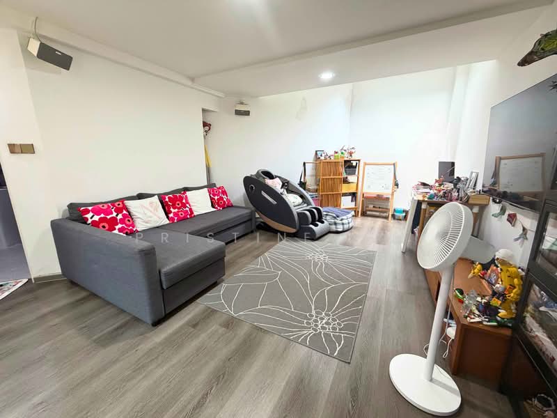 The Teneriffe, 110 Laurel Wood Avenue, 4 Bedrooms, 3,897 sqft, Cluster House For Sale, by Pristine Lim, 500233440 - Living Room - PropertyGuru.com.sg