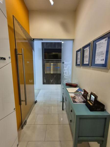Amoy Street, Boat Quay / Raffles Place / Marina, 1,000 sqft, Office For Rent, by Mary Lau, 500233446 - Corridor - CommercialGuru.com.sg
