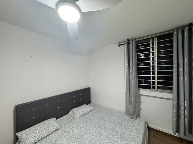 337 Woodlands Avenue 1, 337 Woodlands Avenue 1, 2 Bedrooms, 904 sqft, HDB Flat For Rent, by Ganesan Nesh, 500233447 - Bedroom - PropertyGuru.com.sg