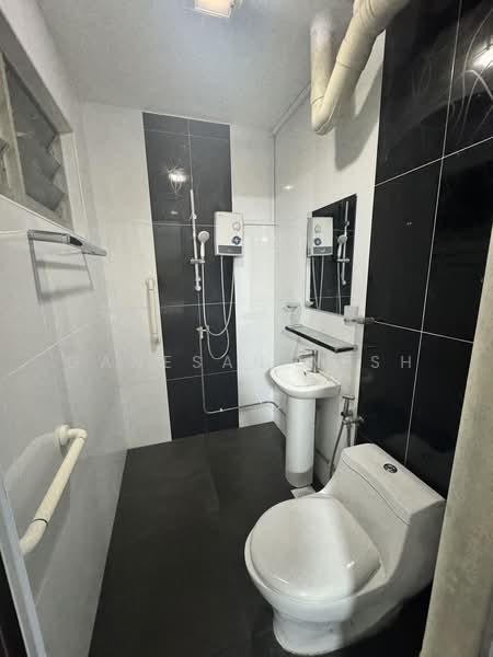 337 Woodlands Avenue 1, 337 Woodlands Avenue 1, 2 Bedrooms, 904 sqft, HDB Flat For Rent, by Ganesan Nesh, 500233447 - PropertyGuru.com.sg
