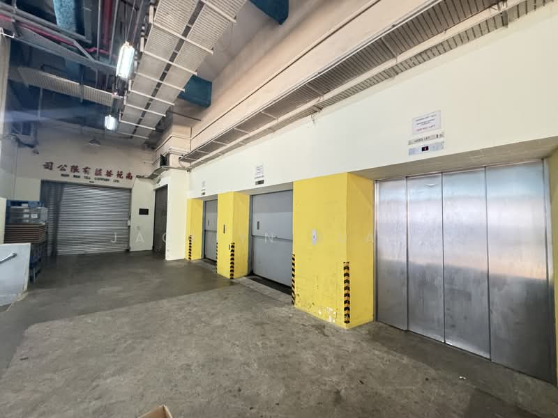 Henderson Industrial Park, 203 Henderson Road, Alexandra / Commonwealth, 4,241 sqft, Light Industrial (B1) For Sale, by Jacklyn Huang, 500233448 - CommercialGuru.com.sg