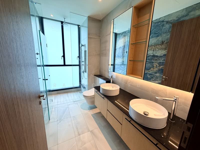 Belgravia Ace, 100 Belgravia Drive, 5 Bedrooms, 4,058 sqft, Semi-Detached House For Rent, by Raymond Fu, 500233451 - Bathroom - PropertyGuru.com.sg