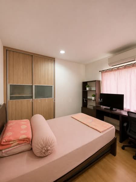 48 - 53 Marshall Road, Marshall Road, 1 Bedroom, 110 sqft, Terraced House For Rent, by Alicia Lim, 500233455 - Bedroom 1 - PropertyGuru.com.sg