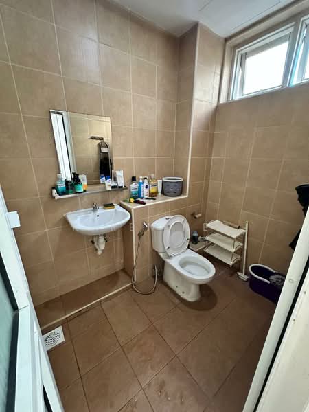 38 Hamilton road, 38 Hamilton road, Room Rental, 130 sqft, Apartment For Rent, by Karen Neo, 500233456 - Bathroom - PropertyGuru.com.sg