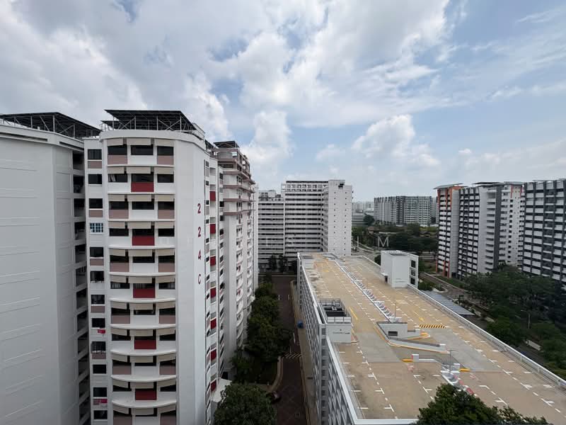 224D Compassvale Walk, 224D Compassvale Walk, 3 Bedrooms, 1,098 sqft, HDB Flat For Sale, by Dennis Lim, 500233458 - Exterior - PropertyGuru.com.sg
