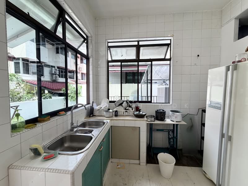 Coliving Rooms near Eunos MRT, , Room Rental, 140 sqft, Semi-Detached House For Rent, by Elizabeth Mok, 500233461 - Common Kitchen - PropertyGuru.com.sg