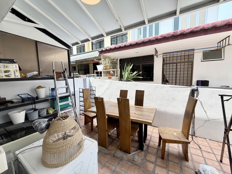 Coliving Rooms near Eunos MRT, , Room Rental, 140 sqft, Semi-Detached House For Rent, by Elizabeth Mok, 500233461 - Common Yard / dining - PropertyGuru.com.sg