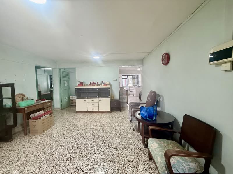 15 Ghim Moh Road, 15 Ghim Moh Road, 3 Bedrooms, 883 sqft, HDB Flat For Sale, by Rachel Tan, 500233463 - Living Room - PropertyGuru.com.sg