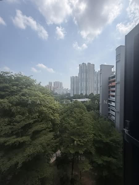 15 Ghim Moh Road, 15 Ghim Moh Road, 3 Bedrooms, 883 sqft, HDB Flat For Sale, by Rachel Tan, 500233463 - View from living room - PropertyGuru.com.sg