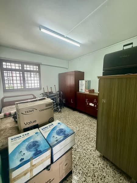 15 Ghim Moh Road, 15 Ghim Moh Road, 3 Bedrooms, 883 sqft, HDB Flat For Sale, by Rachel Tan, 500233463 - PropertyGuru.com.sg