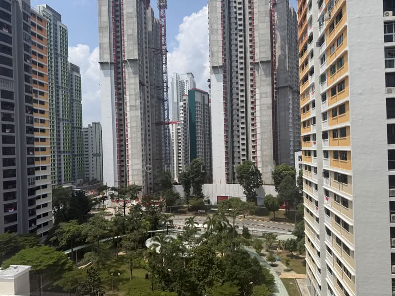 15 Ghim Moh Road, 15 Ghim Moh Road, 3 Bedrooms, 883 sqft, HDB Flat For Sale, by Rachel Tan, 500233463 - View from bedrooms and kitchen - PropertyGuru.com.sg