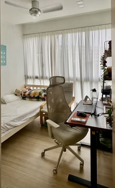 Parc Life, 29 Sembawang Crescent, 3 Bedrooms, 1,001 sqft, Condominium For Sale, by Esther Lee, 500233464 - Bedroom - PropertyGuru.com.sg