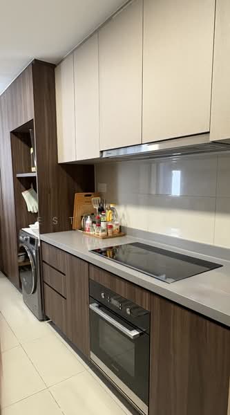 Parc Life, 29 Sembawang Crescent, 3 Bedrooms, 1,001 sqft, Condominium For Sale, by Esther Lee, 500233464 - Kitchen - PropertyGuru.com.sg