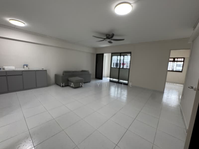547 Woodlands Drive 16, 547 Woodlands Drive 16, 3 Bedrooms, 1,302 sqft, HDB Flat For Rent, by Han Yijie, 500233466 - PropertyGuru.com.sg
