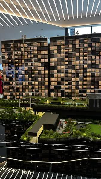Lucerne Grand, Lakeside Drive, Boon Lay / Jurong / Tuas, 4 Bedrooms, 1,432 sqft, Condominium For Sale, by Rachel Lim, 500233481 - Exterior - PropertyGuru.com.sg