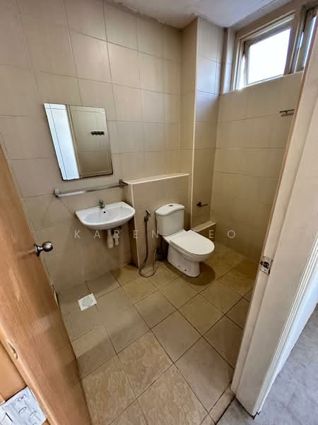 38 Hamilton road, 38 Hamilton road, 1 Bedroom, 500 sqft, Apartment For Rent, by Karen Neo, 500233490 - Bathroom - PropertyGuru.com.sg