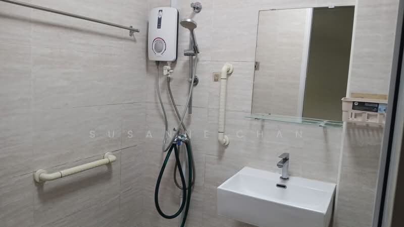 816 Yishun Street 81, 816 Yishun Street 81, Sembawang / Yishun, Room Rental, 150 sqft, HDB Flat For Rent, by Susanne Chan, 500233499 - Bathroom - PropertyGuru.com.sg
