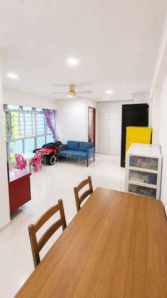 173C Punggol Field, 173C Punggol Field, 3 Bedrooms, 90 sqft, HDB Flat For Sale, by Koh Wee Kiang (Kenny), 500233500 - Living Room - PropertyGuru.com.sg